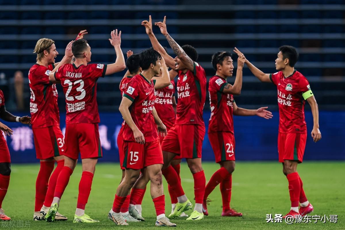 中超国际比赛日走向成谜，马赛迎来里程碑，媒体盛赞，球队文化再被提及