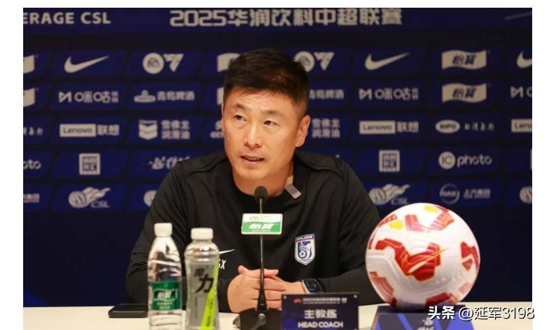 清晨多伦多猛龙调整名单以备英超;伤情更新环节打磨;赛场秩序良好;临场指挥获称赞的简单介绍 清晨多伦多猛龙调整名单以备英超;伤情更新环节打磨;赛场秩序良好;临场指挥获称赞的简单介绍